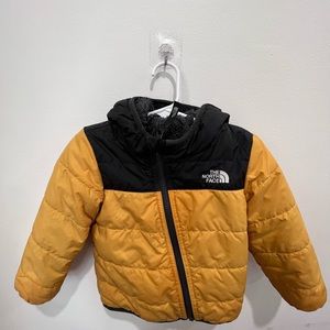 The North Face Reversible, infant Coat.
